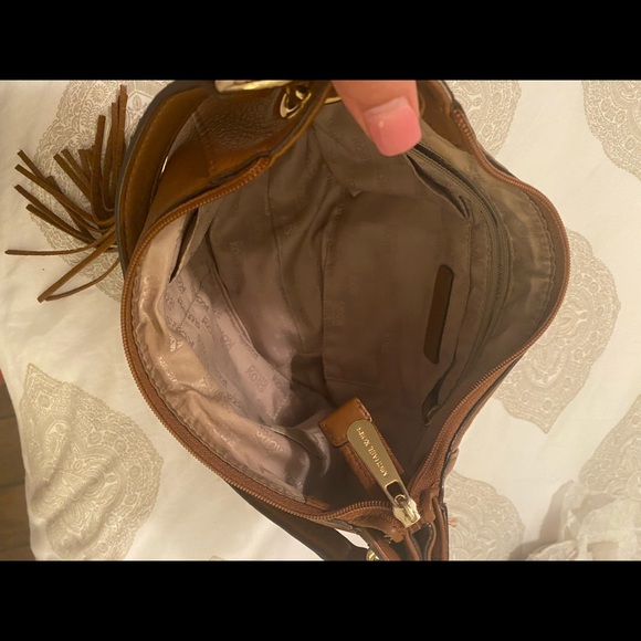 Michael Kors Leather handbag 👜 - Picture 8 of 15